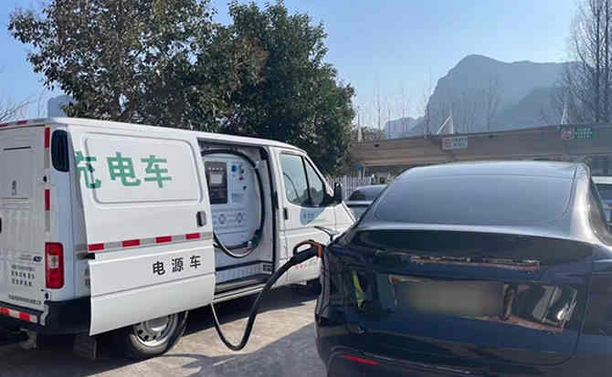 镶黄旗汽车搭电